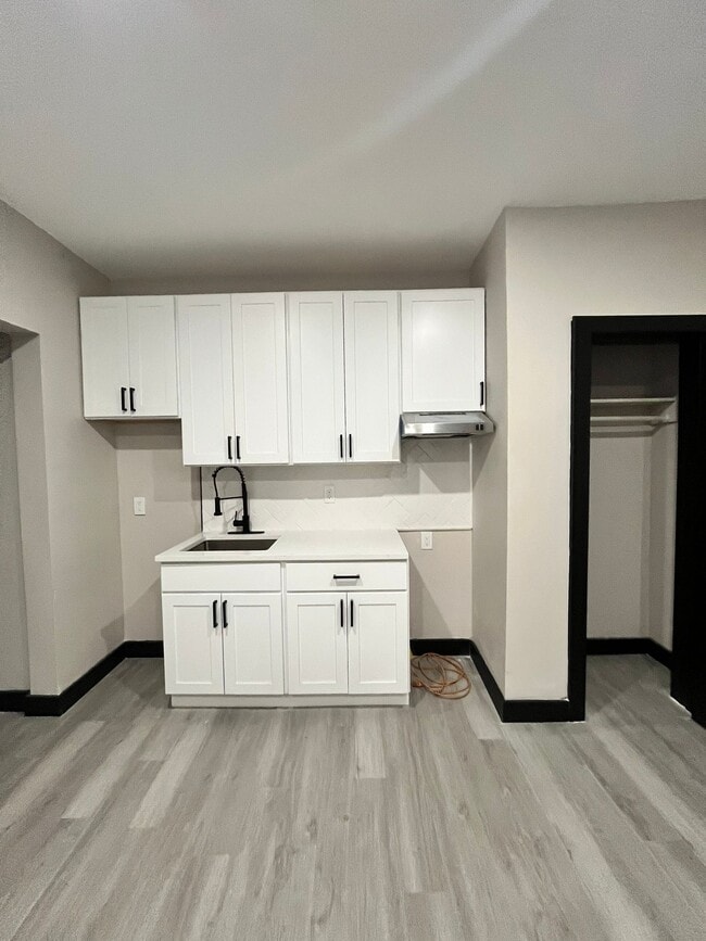 Building Photo - 63 Lincoln St Unit 104