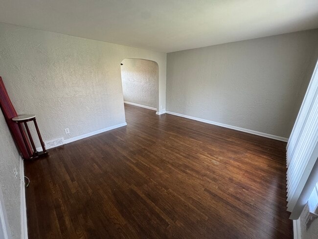 Photo - 124 Spangler Rd NE