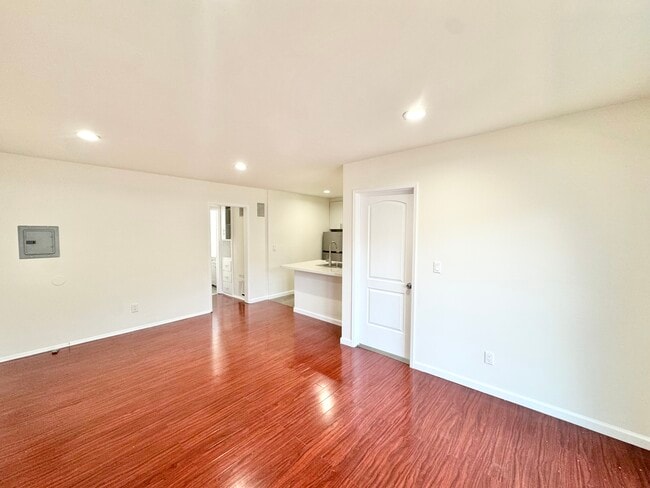 Photo - 3663 Vinton Ave Unidad 4