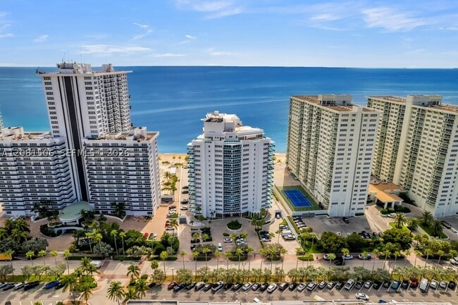 Building Photo - 3430 Galt Ocean Dr Unit 305