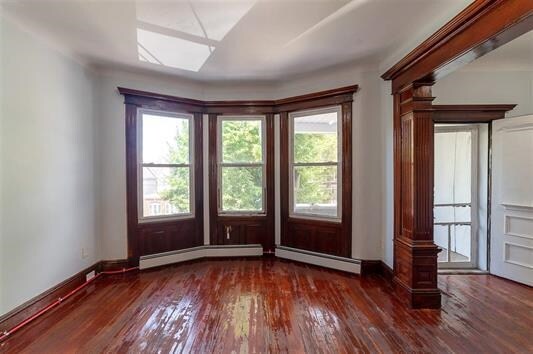 Building Photo - 303 Union St Rental