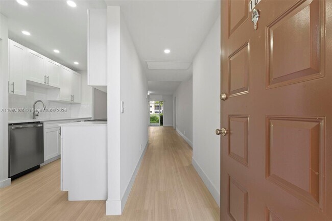 Photo - 1300 SW 124th Terrace Unit 107P