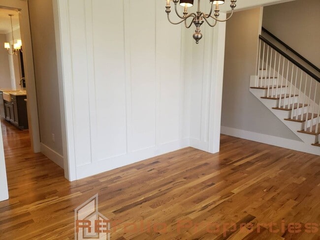 Photo - 413 Ancient Oaks Dr