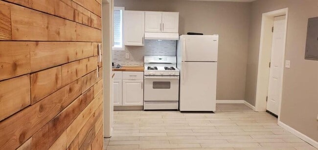 Photo - 1129 West Ave