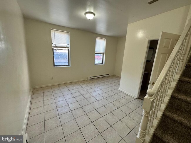 Building Photo - 2751 Germantown Ave Rental