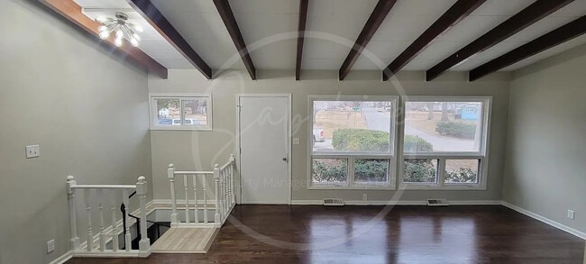 Photo - 2815 S Collin Ave