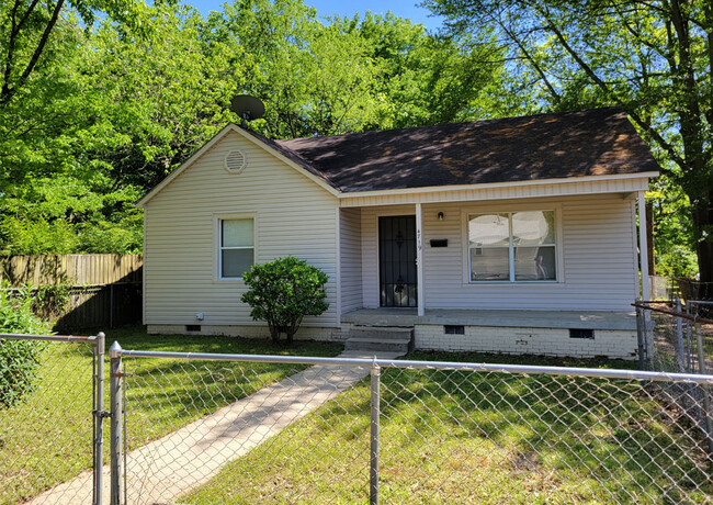 Front of House - 4719 W 29th St House