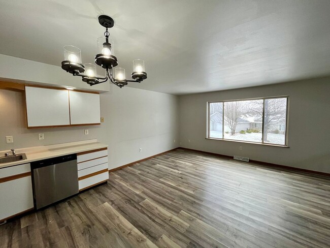 Photo - 704-706 N 16th Ave Unit #704