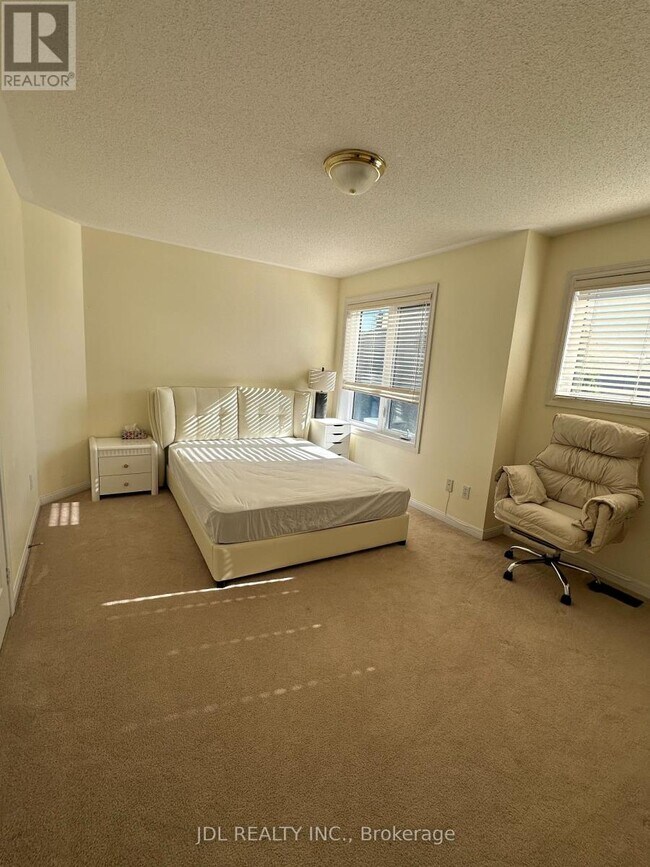 Photo - 30 Baintree St
