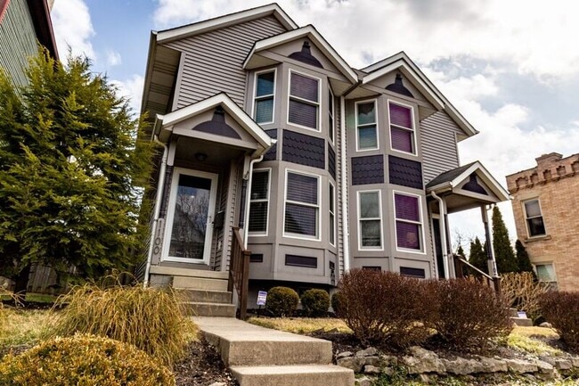 1098-1100 Highland St - 1098-1100 Highland St Condo Unit 1100