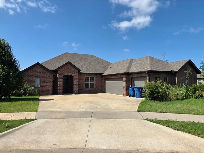 Photo - 2905 SW Satinwood Cove