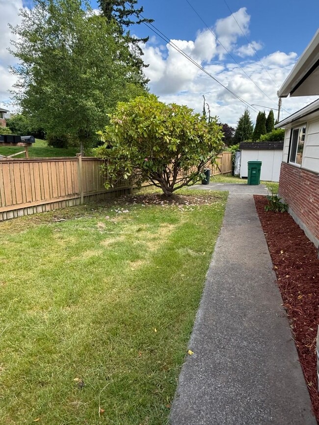Photo - Charming Mukilteo Rambler Near Boeing & Mukilteo Beach