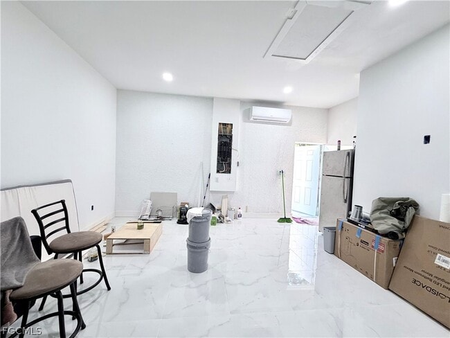 Photo - 312 Rosanna Ave