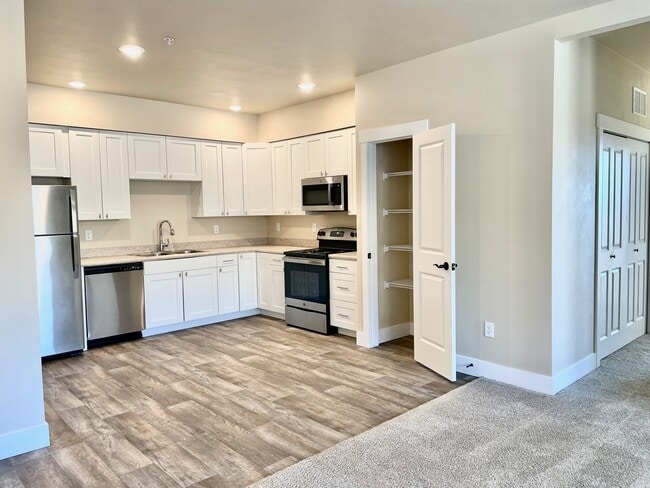 Grant Creek Village Apartments