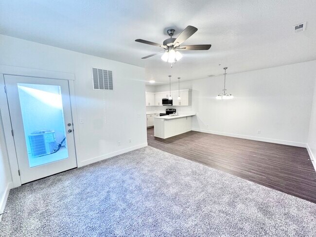 Photo - 4655 Alder Dr