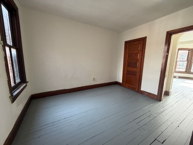 Photo - 347 E King St Unit 2nd Floor