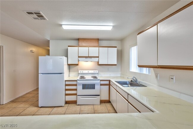 Photo - 6983 Appleton Dr Unit B