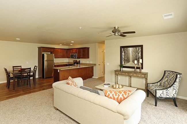 CRANBERRY CREEK APARTMENTS
