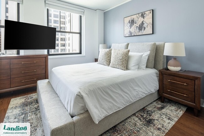 Building Photo - 933 McGee St