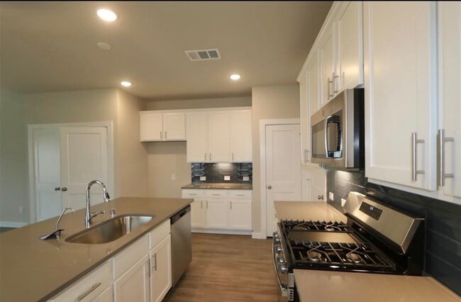 Photo - 21663 Sandy Dune Dr