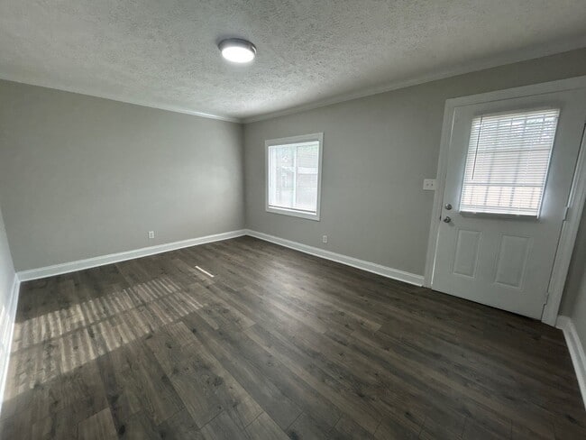 Photo - 112 Holland Ave