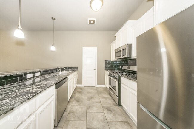 Photo - 1019 Merlin Dr