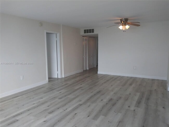Photo - 7900 Tatum Waterway Dr Unit 405