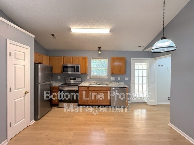 Photo - 7012 Rumple Rd