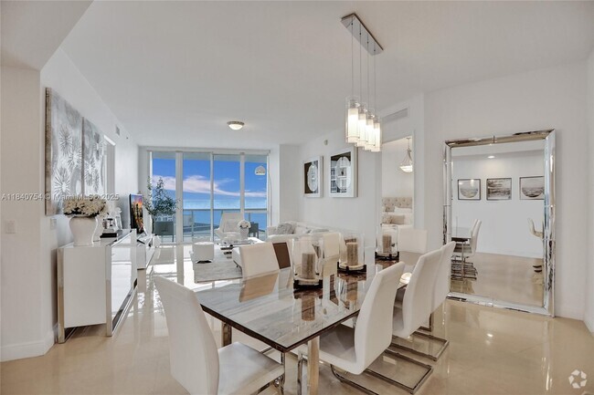 Building Photo - 15901 Collins Ave Unit 603 Rental