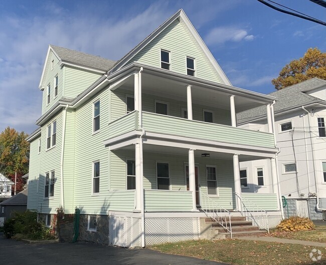 Building Photo - 98 Langdon Ave Unit 2 Rental