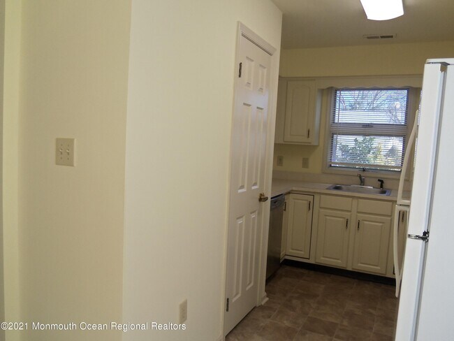 Photo - 1928 Cherryvale Ct