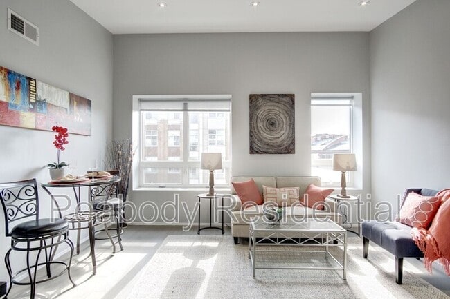 Photo - 2422 17th St NW Unit #301