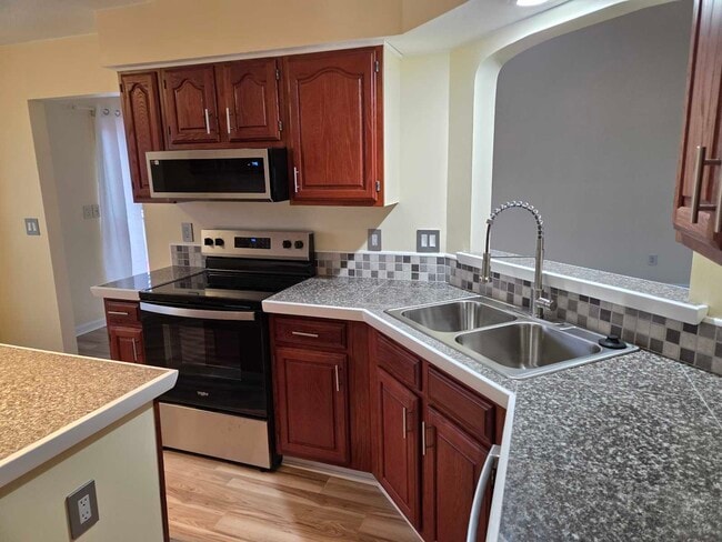 Photo - 6067 Abbey Church Rd