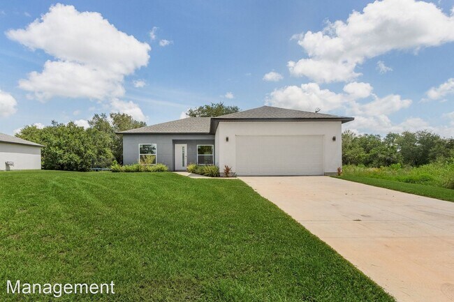 3 br, 2 bath House - 710 Bedford Point Avenue - 3 br, 2 bath House - 710 Bedford Point Avenue