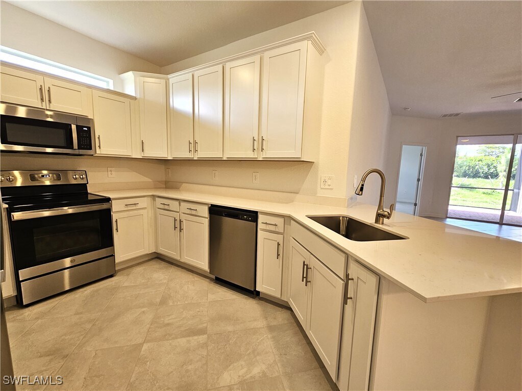 Photo - 2168 Dragonfruit Wy