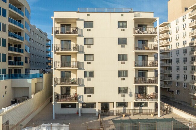 Photo - Shoreview Apartments