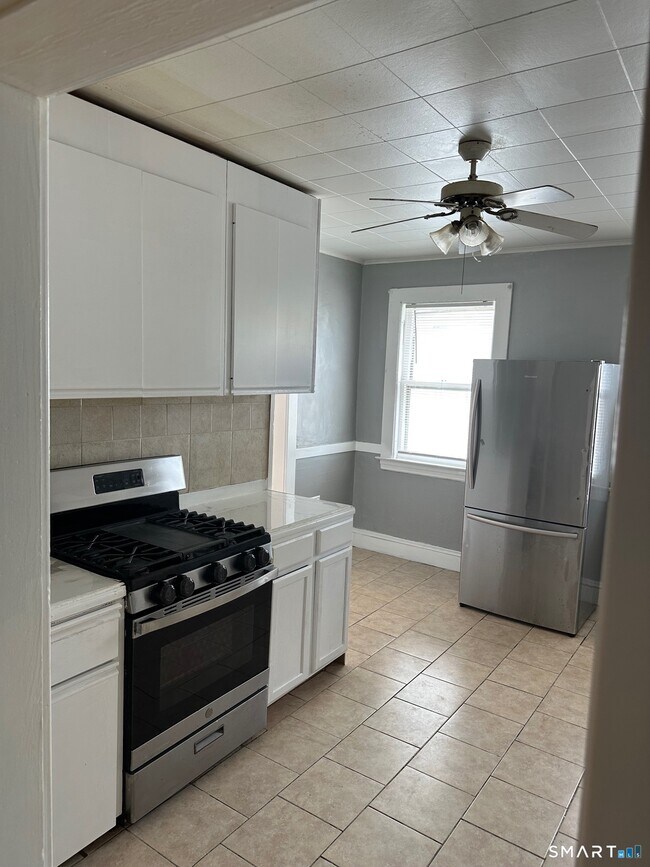 Photo - 448 Hillside Ave Unit 2