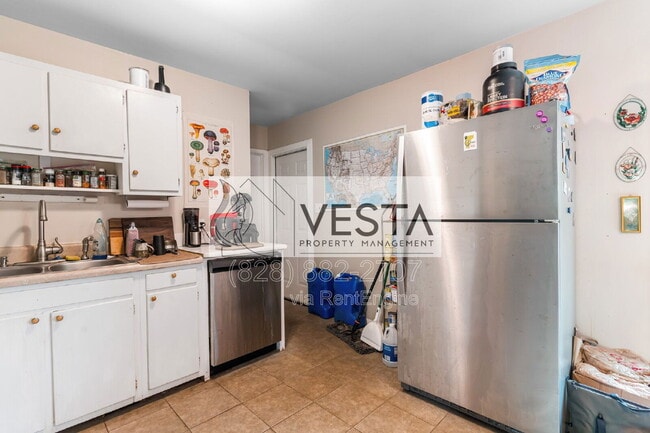 Photo - 60 Greeley St