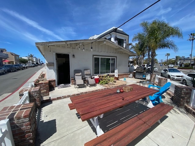 Building Photo - 4701 River Ave