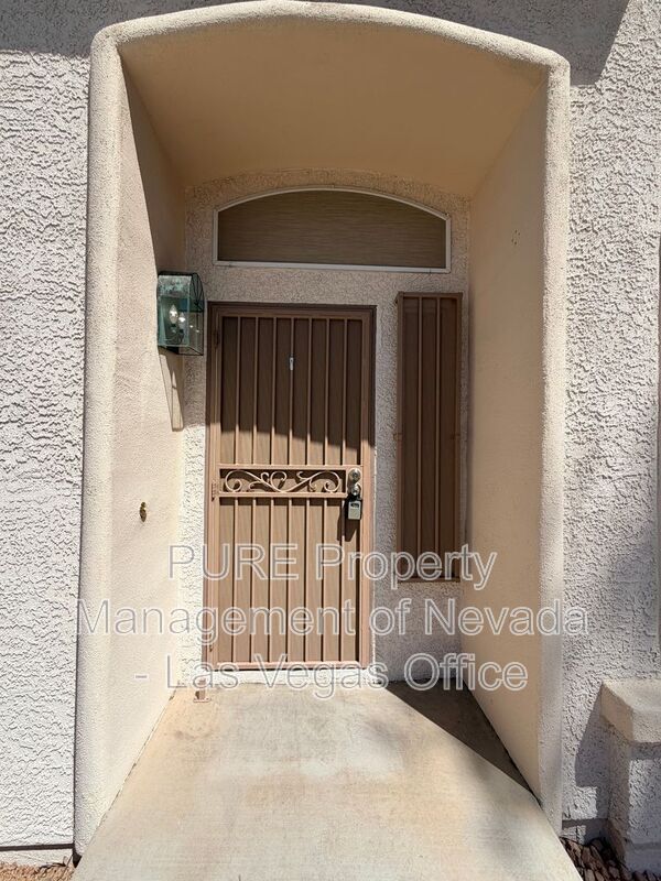 Photo - 266 Bluefield Ln