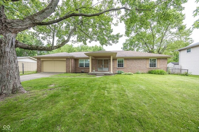 Building Photo - 628 Ash Dr