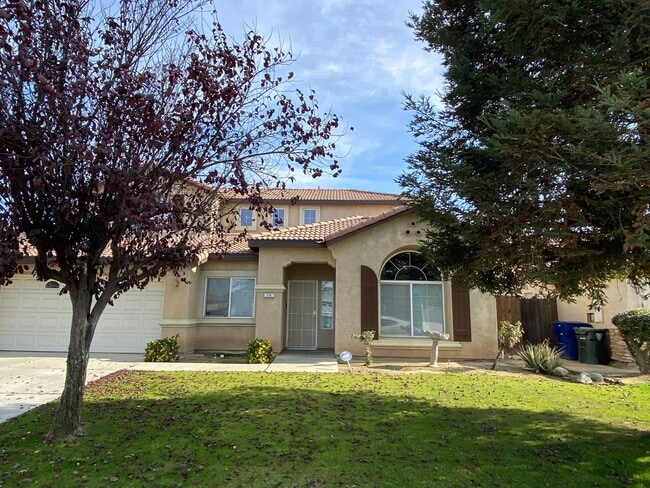 Photo - Spacious Stockdale Ranch Home!