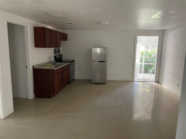 Photo - 2120 SW 51st Ct