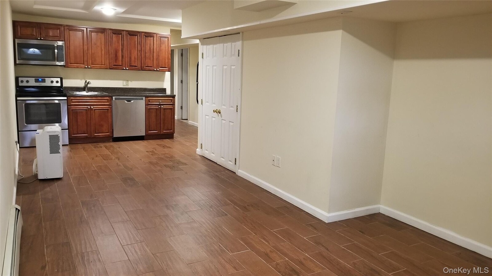 Photo - 27 Inwood Ave