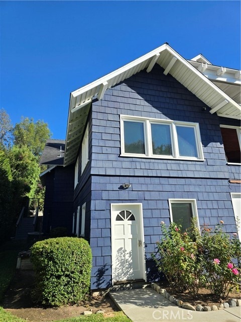 Building Photo - 407 Pleasant Hill Ln