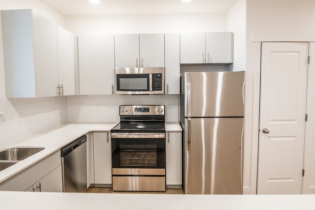 Photo - Trail Hollow Apartments