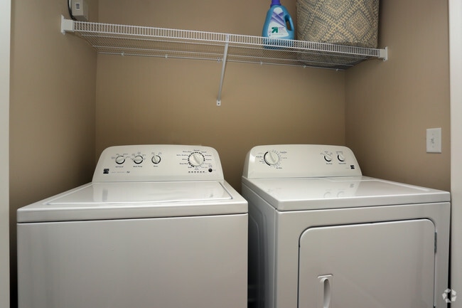 1BR - 783SF - In-Unit Laundry