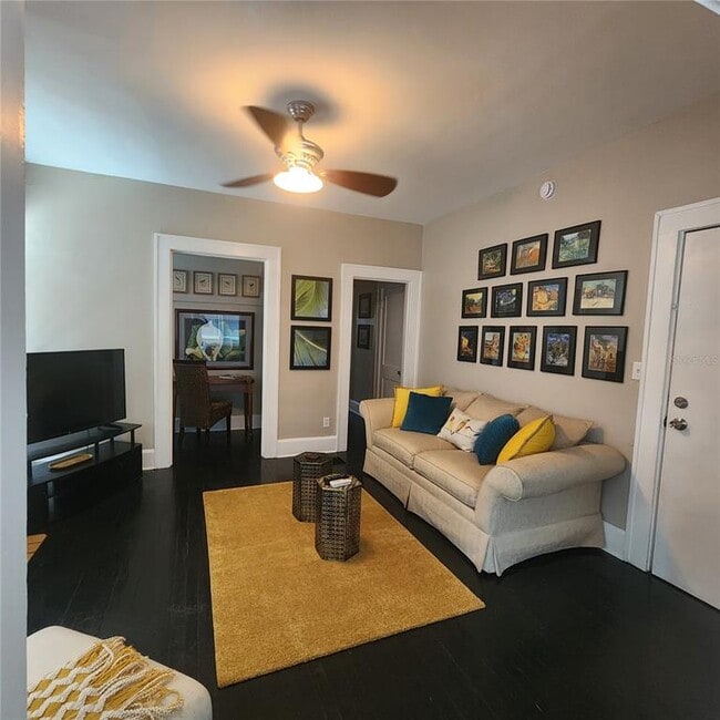 Photo - 2014 Jackson St N Unit 5