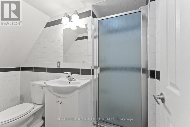 Photo - 233 Greenwood Ave