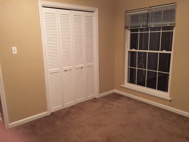 Photo - 210 Suffolk Dr